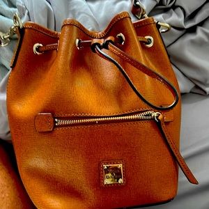 Dooney&Bourke bucket bag